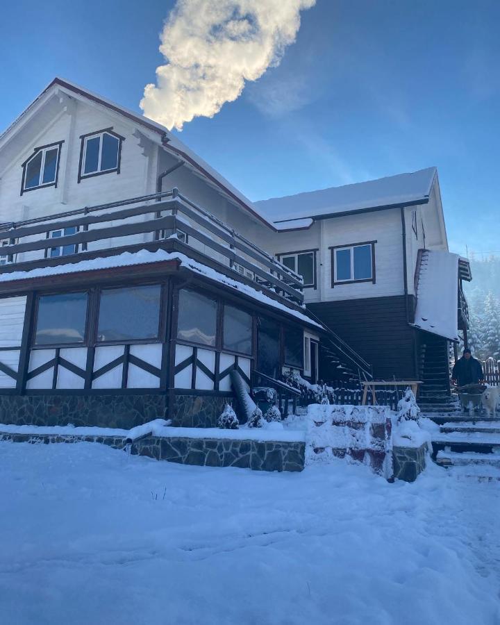 Гостьовий Дім Круасан Сімейний Bukovel Exterior foto